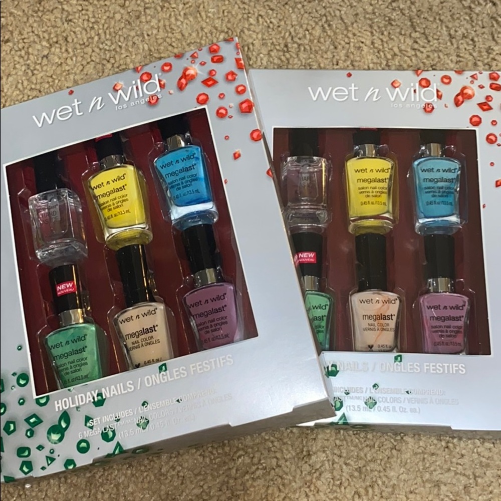SOLD Wet N Wild gift sets bundle